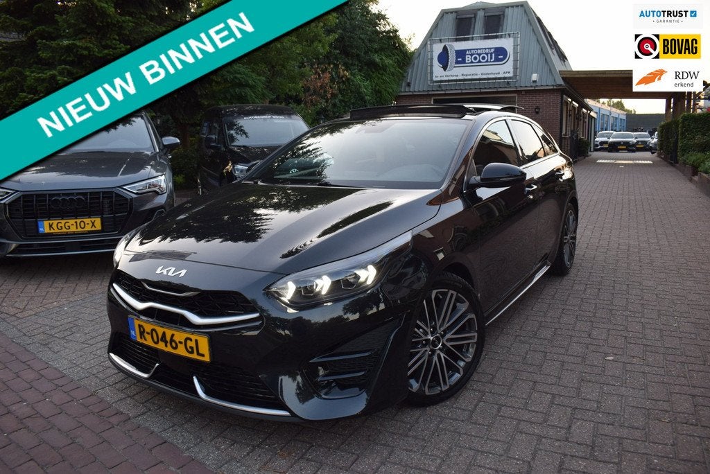 Kia ProCeed 1.5 T-GDi GT-PlusLine AUTOM/PANO DAK/NAVI/CARPLA, Auto's, Kia, 1325 kg, Gebruikt, 4 cilinders, 160 pk
