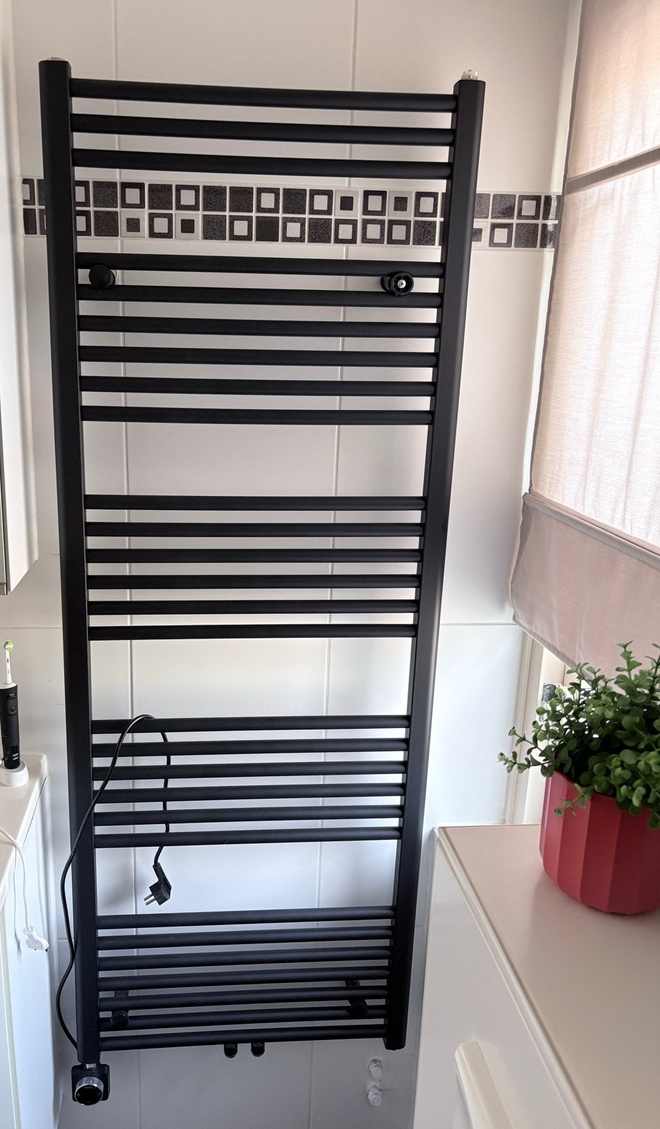 Oppio smart WiFi handdoekradiator 160x60, Doe-het-zelf en Verbouw, Verwarming en Radiatoren, Ophalen, Radiator, Minder dan 60 cm