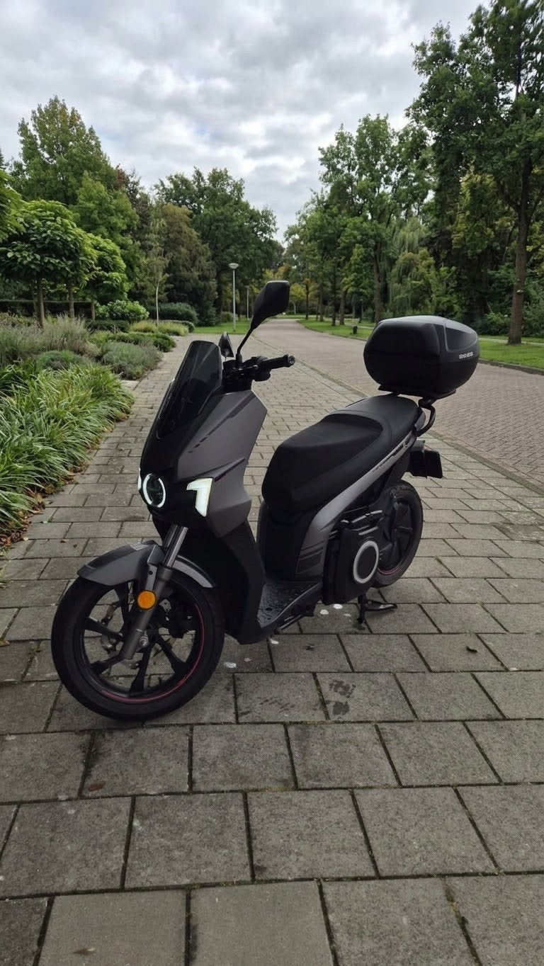 Silence S01+ Motorscooter - Elektrisch, 17586 km, 2023, Particulier, Scooter, Silence