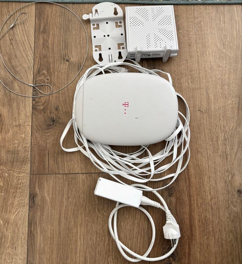 T-Mobile (Odido) 4G/5G Buitenantenne / Modem Set, Ophalen of Verzenden, Gebruikt, Antenne