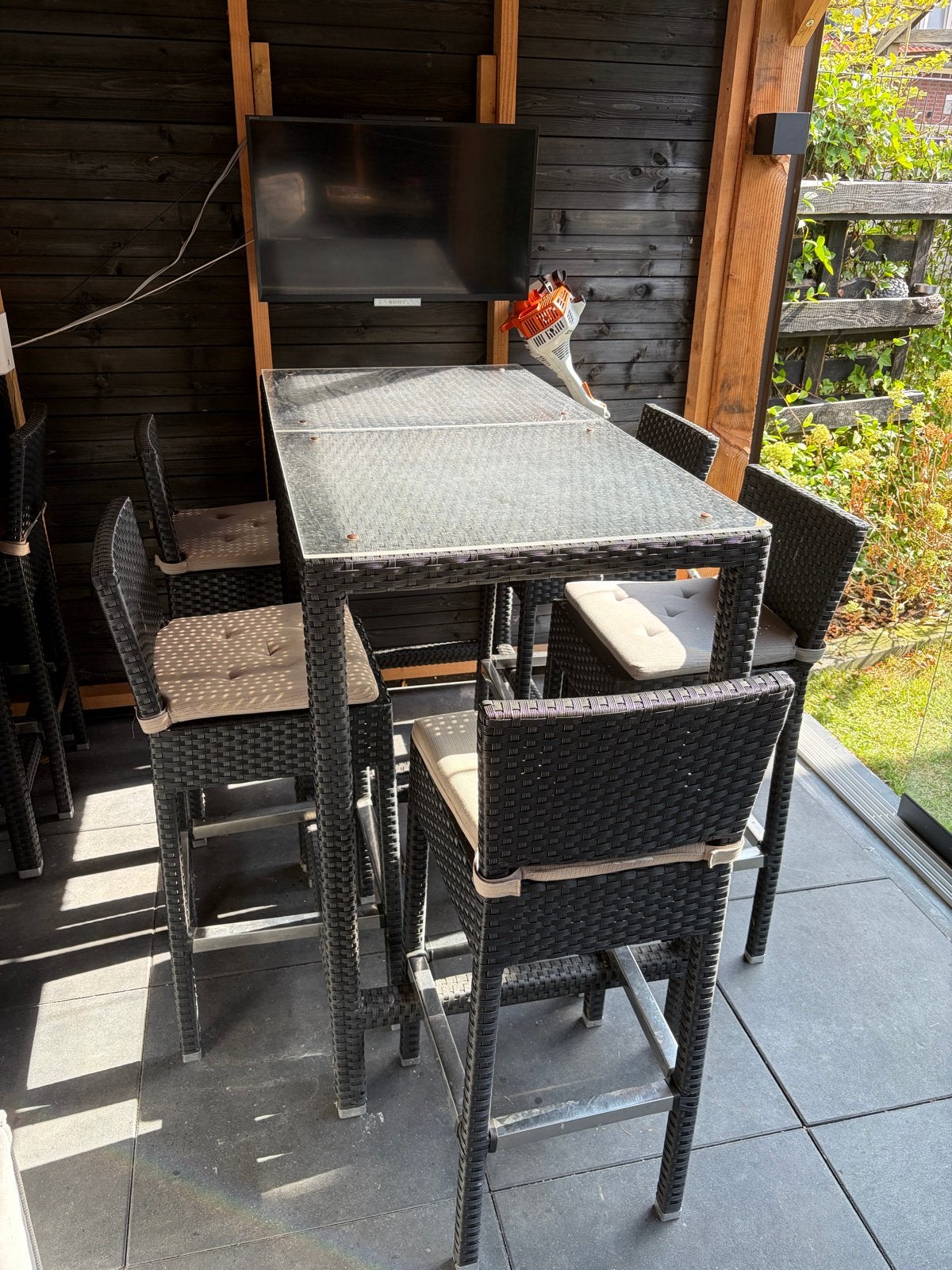 2x 70x70 bartafel met 6 barkrukken, Ophalen, Kunststof, Met voetsteun, 90 cm of meer