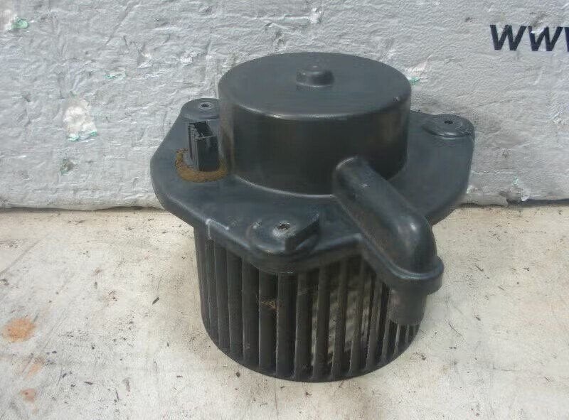 KACHELVENTILATOR Volvo 960 I Estate (01-1990/01-1997), Gebruikt, Info@volvocars.com, Ophalen of Verzenden, Volvo