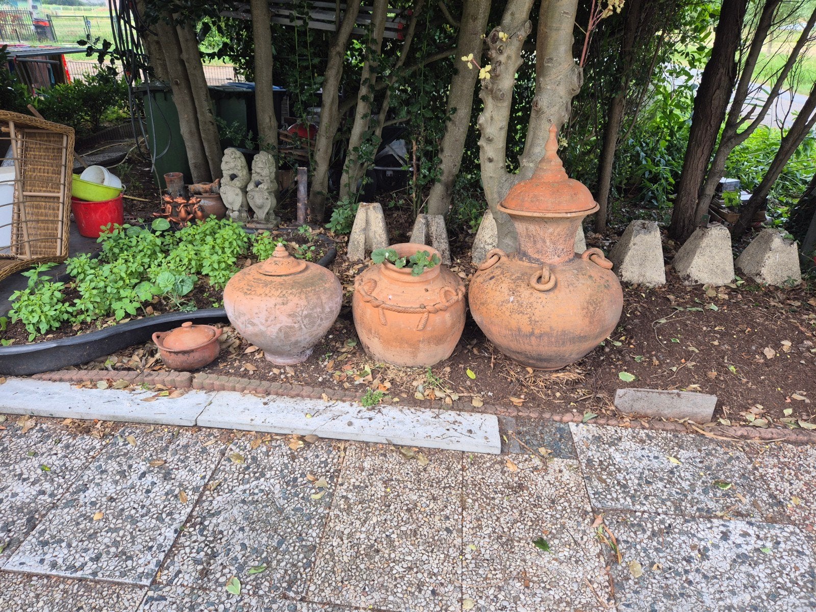 Set van 4 terracotta potten - Tuin en Balkon decoratie, Tuin en Terras, Ophalen, Steen, Gebruikt, 100 cm of meer