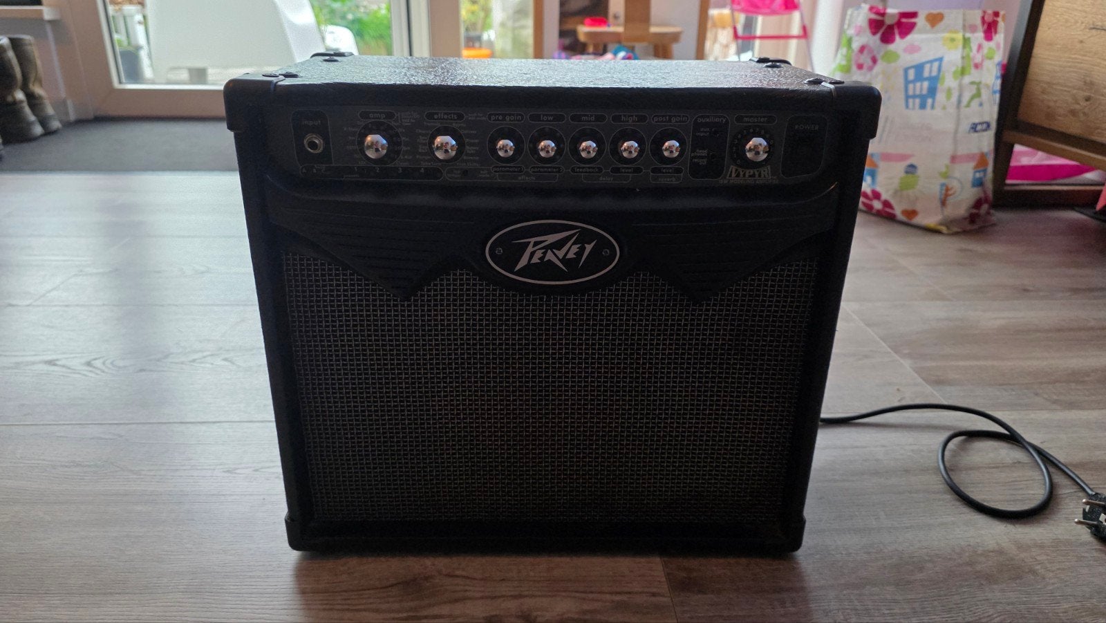 Peavey Vypyr 15W Modeling Gitaarversterker, Muziek en Instrumenten, Ophalen, Gebruikt, Gitaar, Minder dan 50 watt
