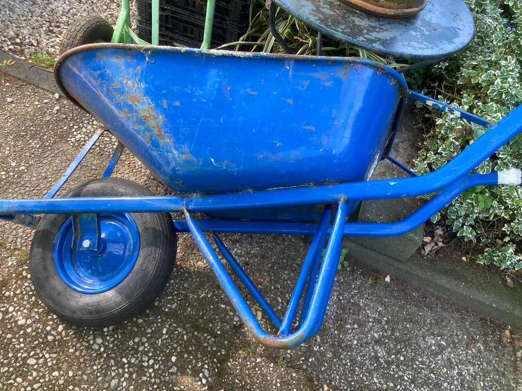 T.K. nog goede en gebruikte kruiwagen, Ophalen, Gebruikt, Handmatig