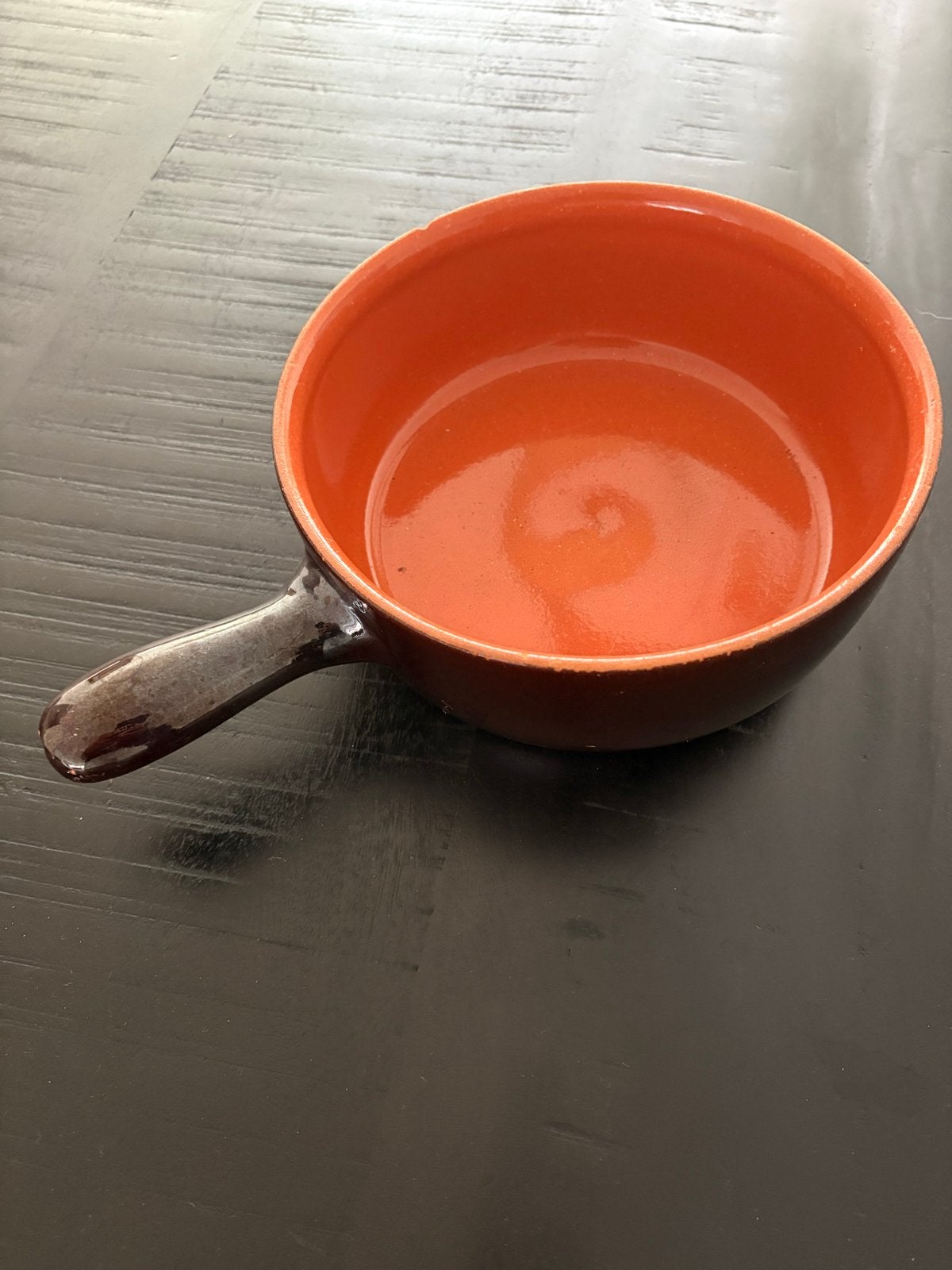 Vintage aardewerken kaasfondue pan - bruin/oranje, Ophalen, Gebruikt, Met handvatten, Kookpan