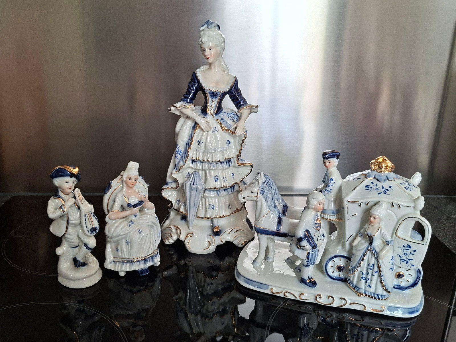 Vintage Porseleinen Beeldjes - Rococo Stijl Set, Antiek en Kunst, Ophalen of Verzenden