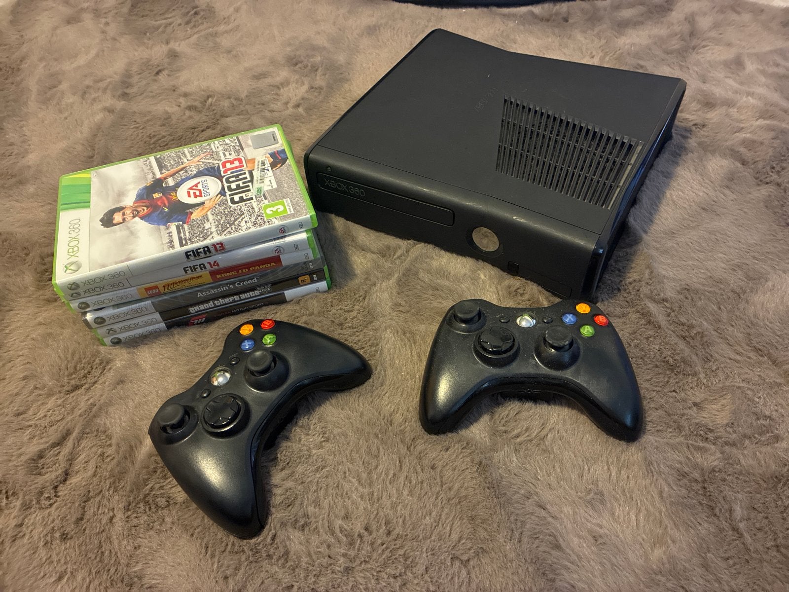 Xbox 360 S met 250 GB, 2 controllers en cd games, Spelcomputers en Games, Met 2 controllers, Ophalen of Verzenden, 250 GB, Gebruikt