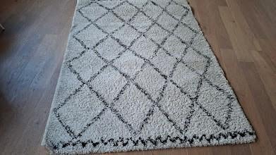 Mooi hoogpolig vloerkleed crème met zwart, Ophalen, Gebruikt, 150 tot 200 cm, Crème