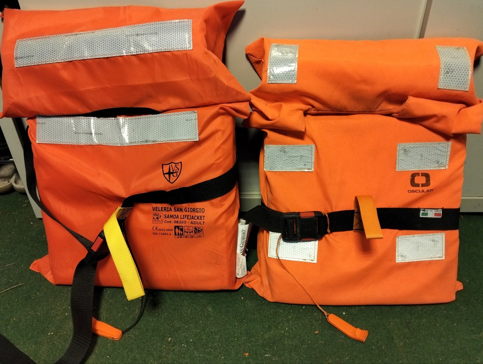 2x Reddingsvest zwemvest lifejacket, Watersport en Boten, Ophalen of Verzenden, Zo goed als nieuw, Dame of Heer, Reddingsvest of Zwemvest