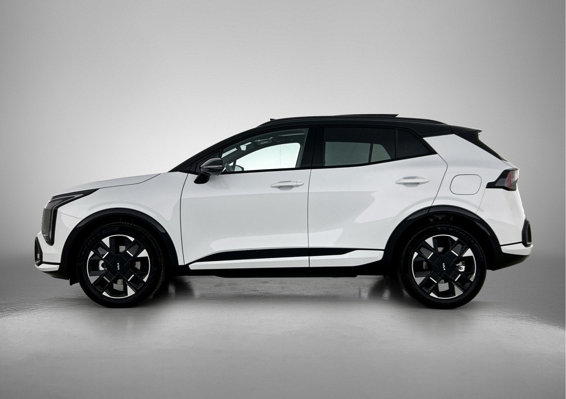 Kia Sportage 1.6 T-GDi Hybrid GT-Line Panoramadak | Climate, 12 maanden, Gebruikt, 4 cilinders, Leder en Stof