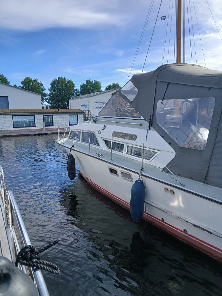 polyester motor kruiser met prima dieselmotoren 2x 38 pk, Watersport en Boten, 70 cm, Gebruikt, Diesel, Polyester