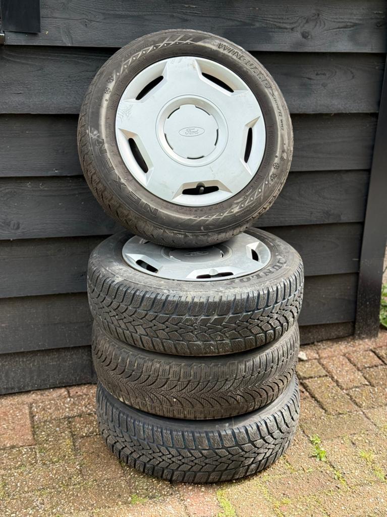 Ford fiesta Velgen + Winterbanden, Ophalen, Gebruikt