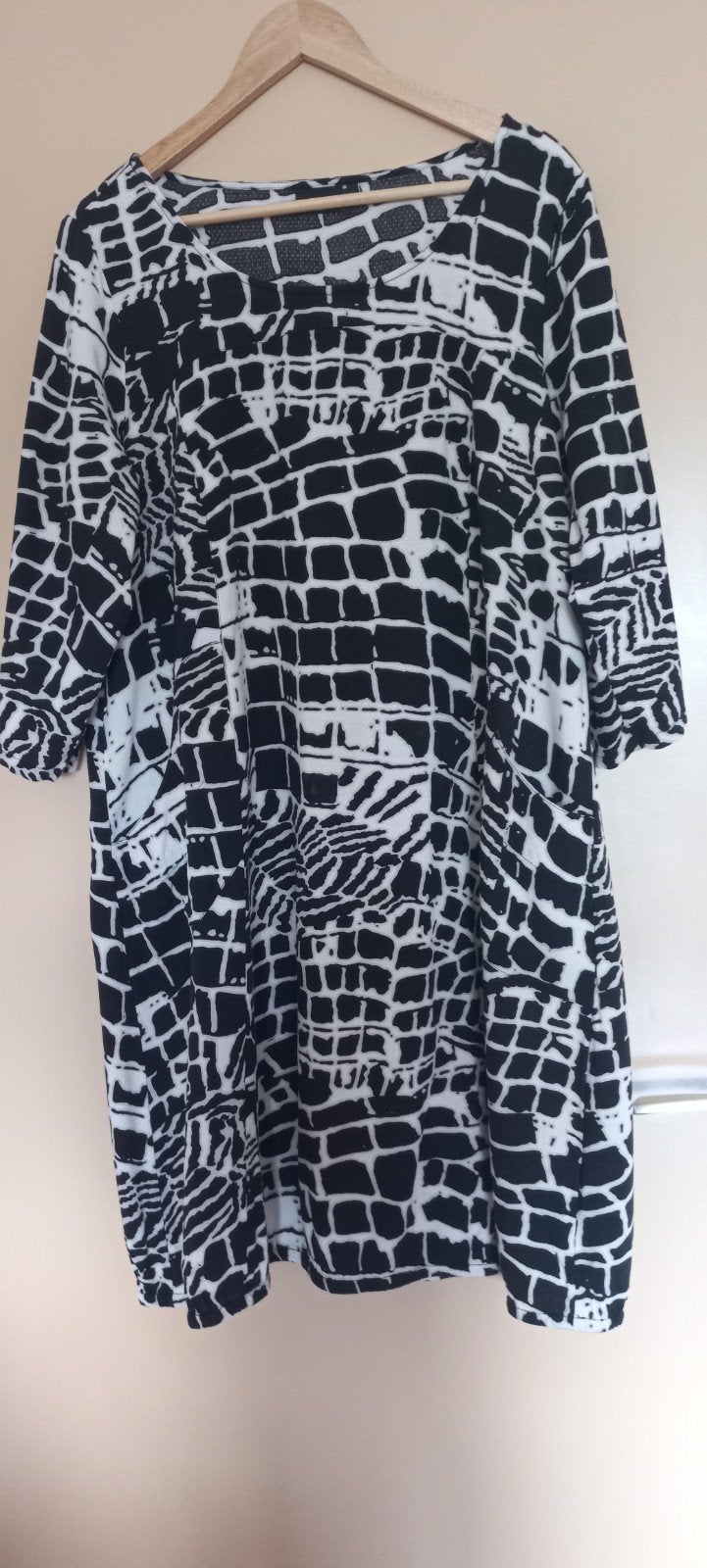 Zwart/witte jurk Zizzi mt S (42/44), Zizzi, Ophalen of Verzenden, Zo goed als nieuw, Wit