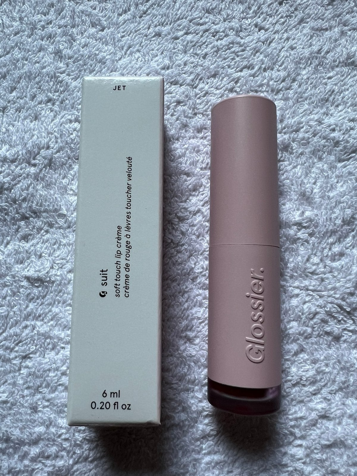Glossier G Suit Soft Touch Lip Crème Jet, Verzenden, Nieuw, Lippen, Make-up