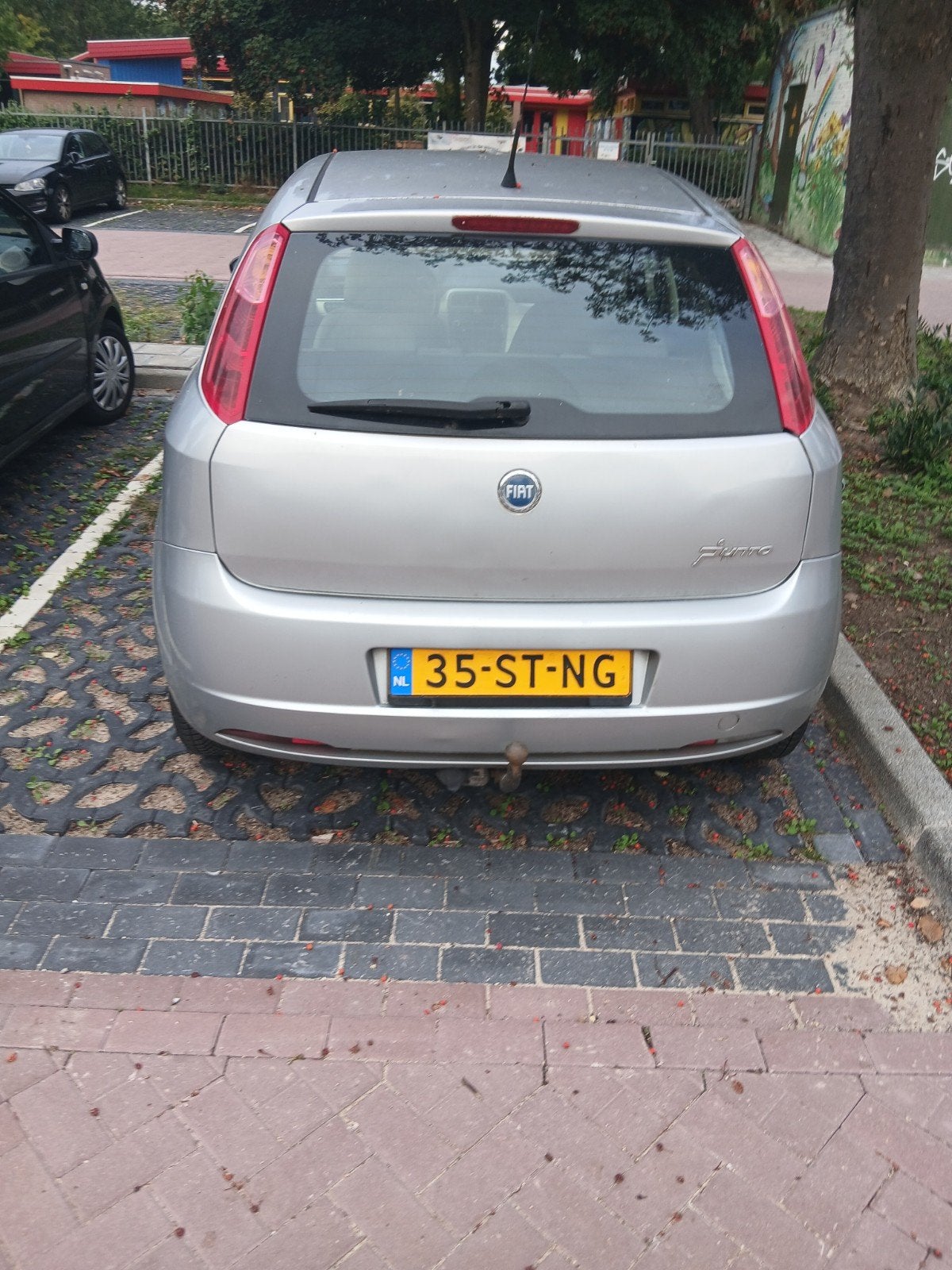 Fiat Punto 1.4 5DR 2006 Grijs, Auto's, Voorwielaandrijving, 40 €/maand, 4 cilinders, 400 kg