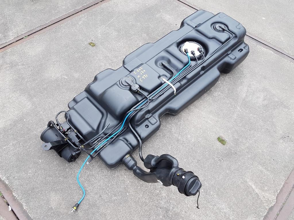 Brandstoftank pomp Mercedes Sprinter S602(w906-w907-w910), Auto-onderdelen, Ophalen, Nieuw