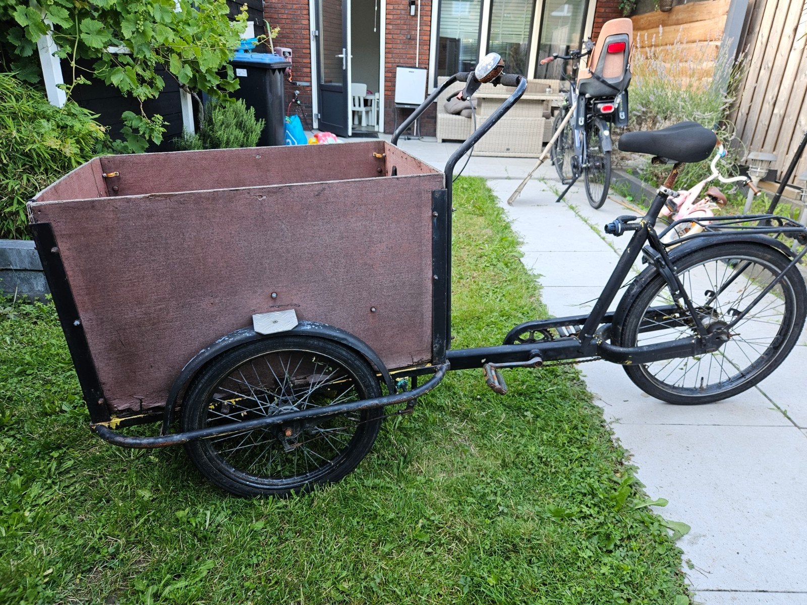 Bakfiets - heeft een nieuwe bak nodig, Fietsen en Brommers, Fietsen | Bakfietsen, Ophalen, Gebruikt, Terugtraprem