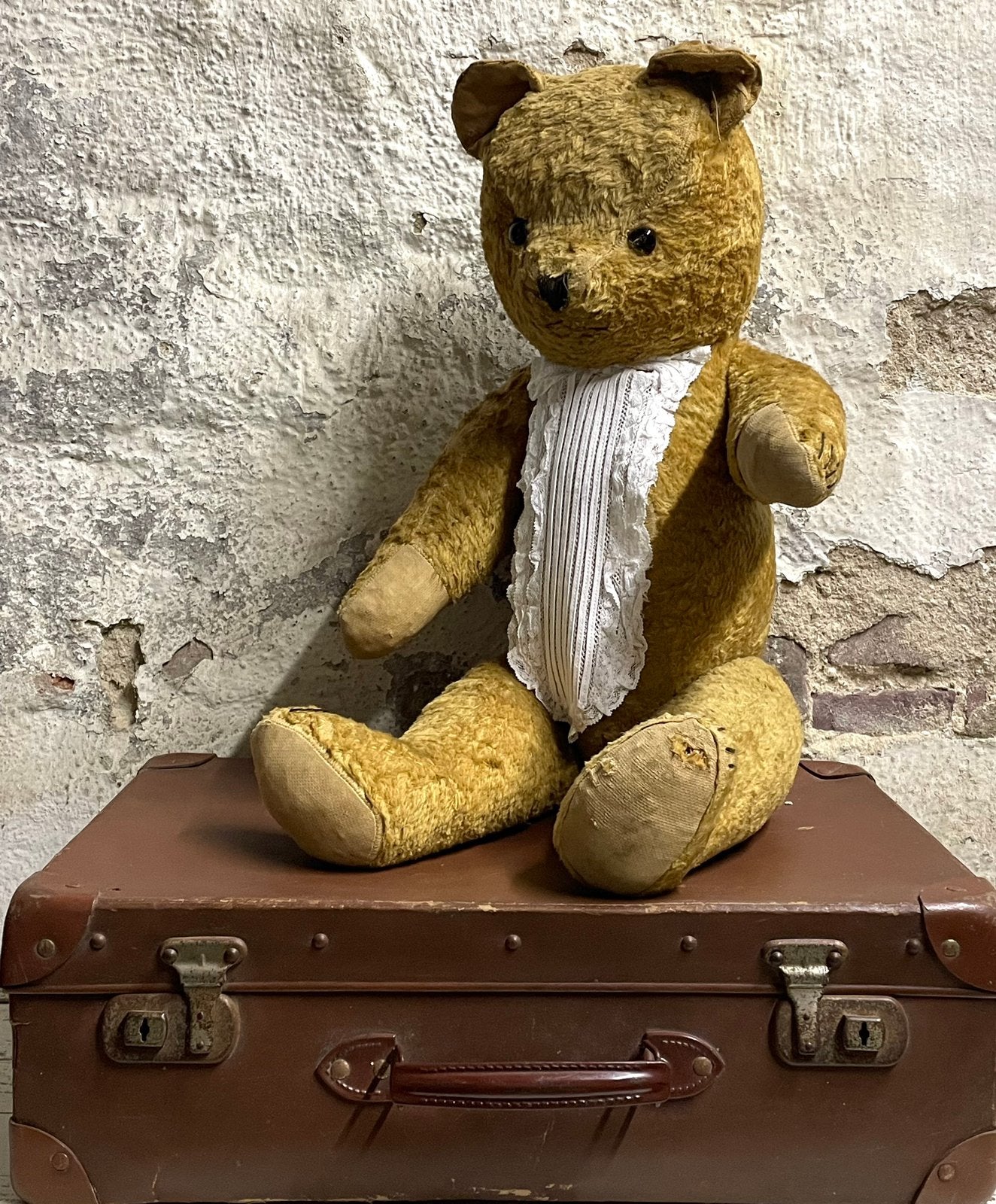 Brocante oude beer stro gevuld ( 64 cm lang ), Antiek en Kunst, Curiosa en Brocante, Ophalen of Verzenden