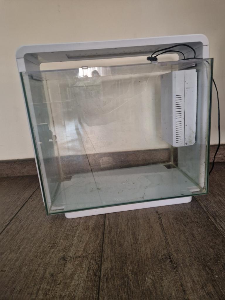 Superfish Home 45 aquarium, Ophalen, Leeg aquarium