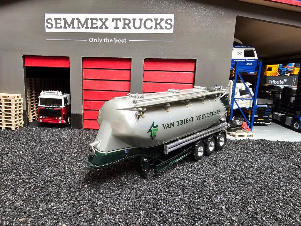 Gereserveerd, Hobby en Vrije tijd, Modelauto's | 1:50, Gebruikt, Bus of Vrachtwagen, Wsi, Ophalen