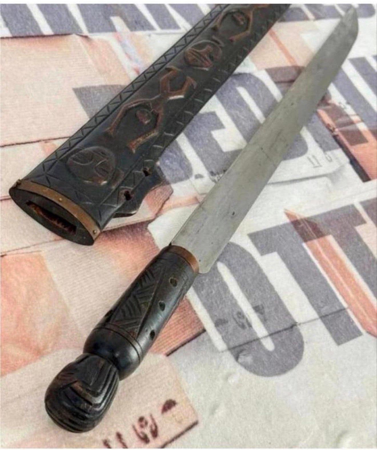 Antiek Paiwan zwaard dagger sabel - Taiwan tribal 60cm lang, Verzamelen, P, P, Ophalen of Verzenden, Zwaard of Sabel