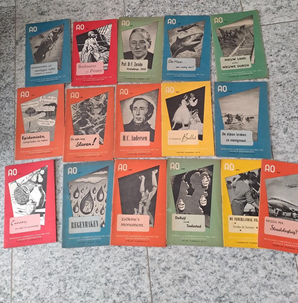 oude kleine boekjes 16 stuks   1953, Ophalen of Verzenden, Diverse
