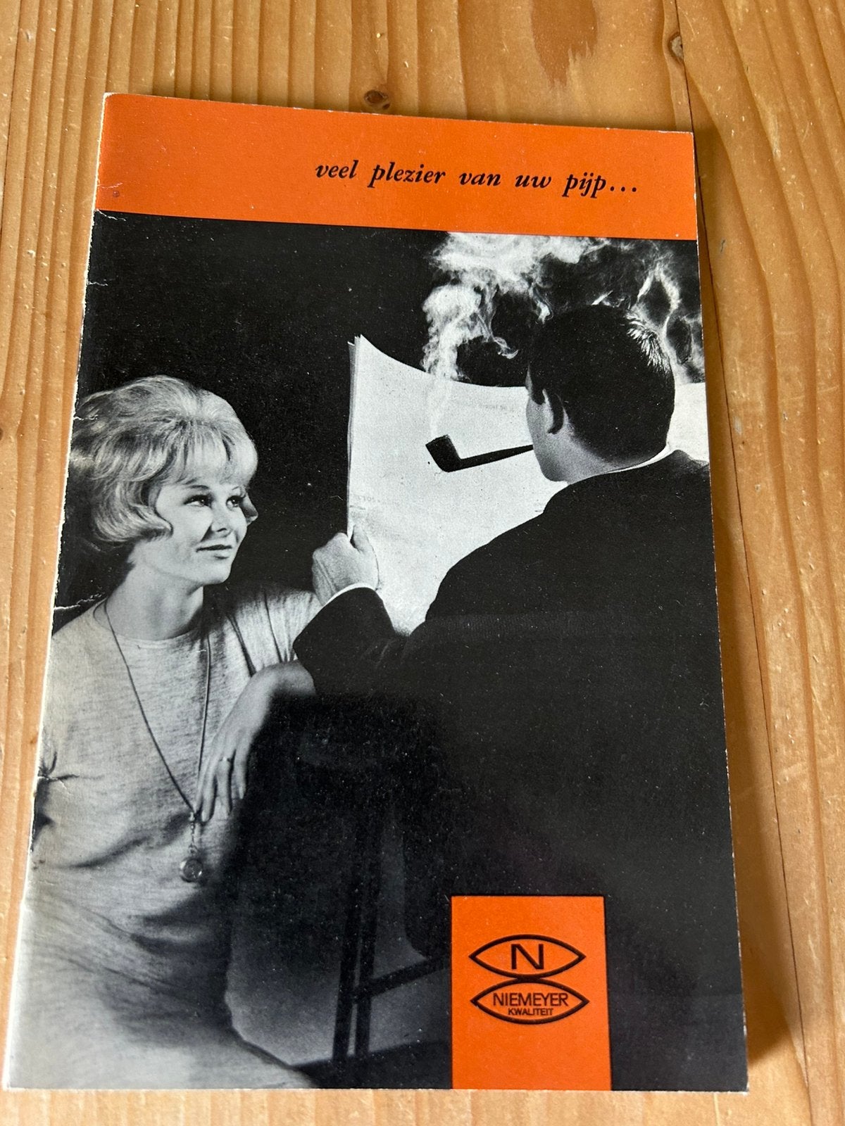OUD BOEKJE VEEL PLEZIER MET UW PIJP VAN NIEMEYER, Ophalen of Verzenden, Zo goed als nieuw, (Water)pijp