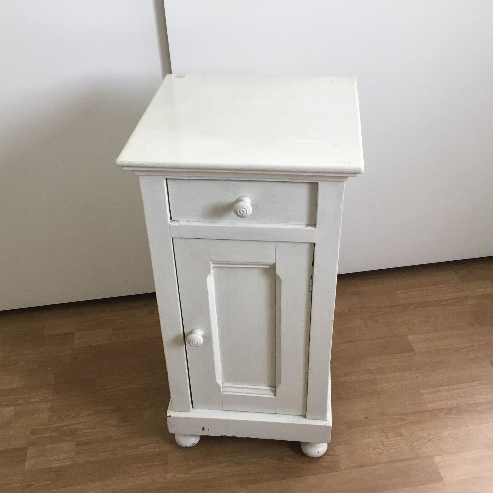 Oud hal / nacht kastje, Huis en Inrichting, Ophalen, Gebruikt