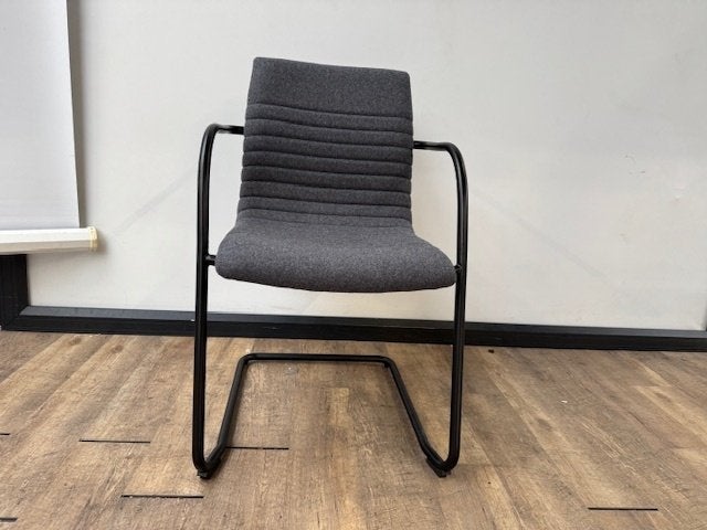 Vergaderstoel ribbel slede frame, Ophalen, Kunststof, Zwart, Nieuw
