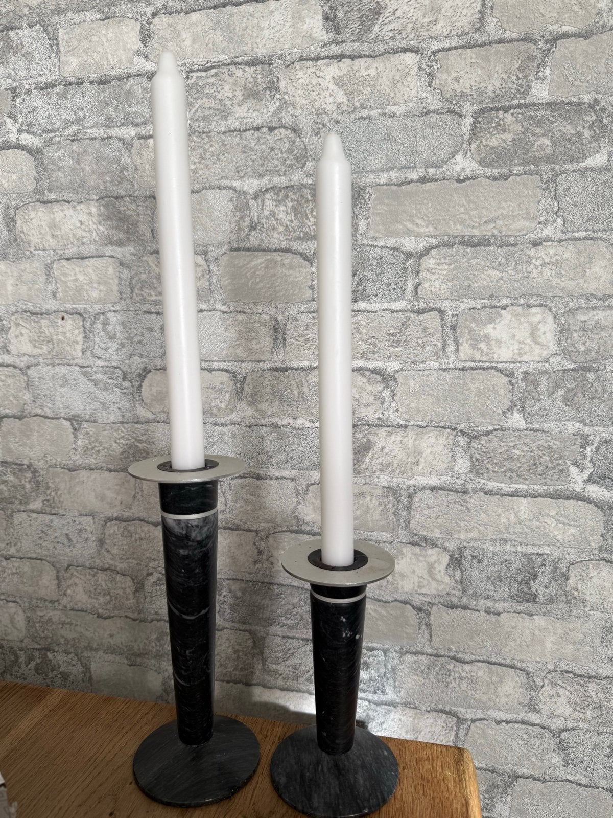 Set van 2 marmeren kandelaars, Huis en Inrichting, Woonaccessoires | Kandelaars en Kaarsen, Overige materialen, 25 tot 50 cm, Zwart