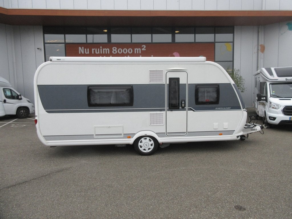 Hobby Excellent 495 WFB MET MOVER EN VASTE LUIFEL, Fietsenrek, Lengtebed, Hobby, Tot en met 4