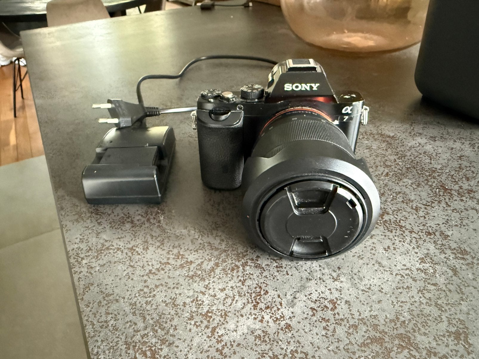Sony a7 fullframe camera met 28-70mm lens 24384 clicks, Gebruikt, Spiegelreflex, Accu, Ophalen of Verzenden