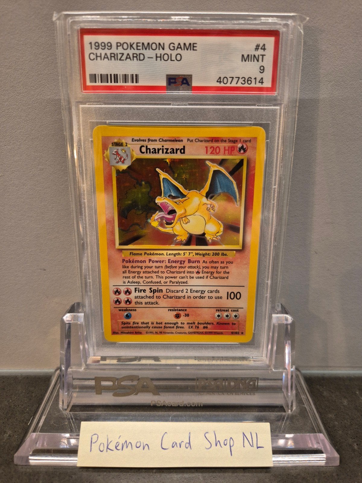 PSA 9 Mint Charizard holo - Base set unlimited 4/102 1999, Hobby en Vrije tijd, Ophalen, Nieuw, Losse kaart, Foil