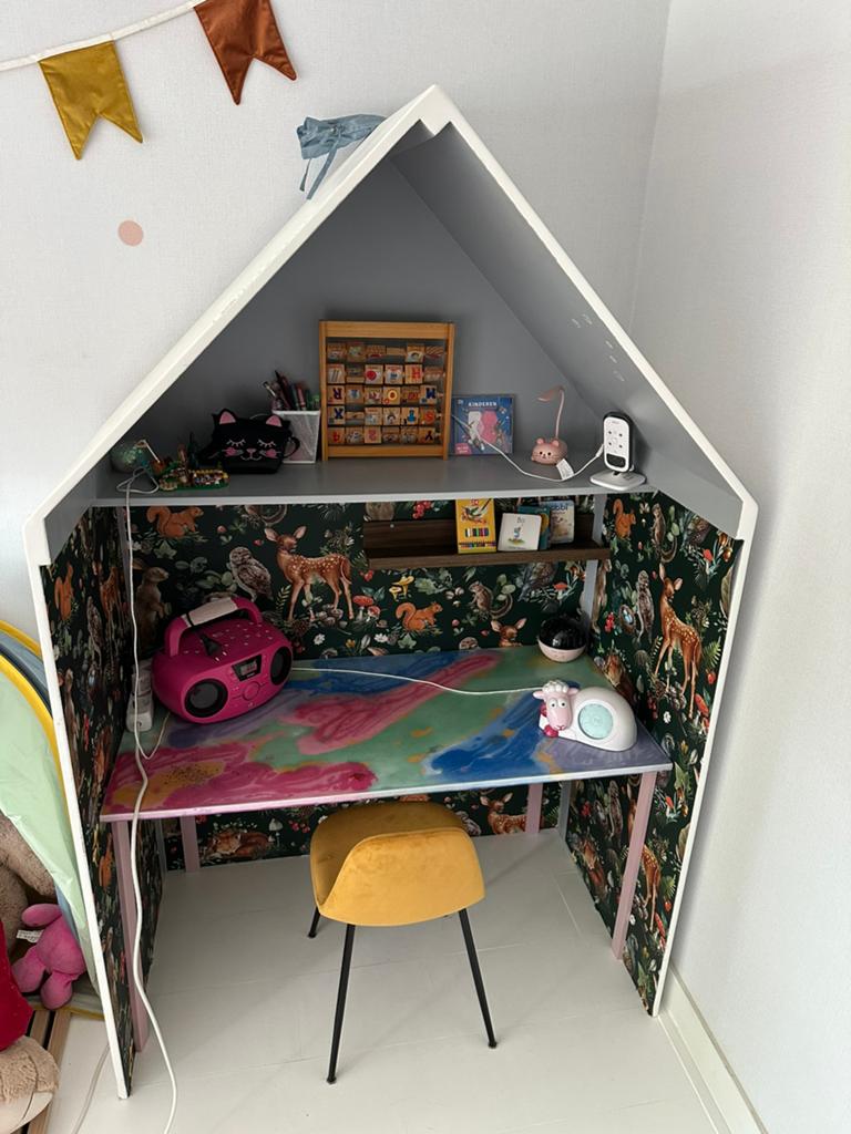 Gratis Bureau huisje kind, Ophalen of Verzenden, Gebruikt