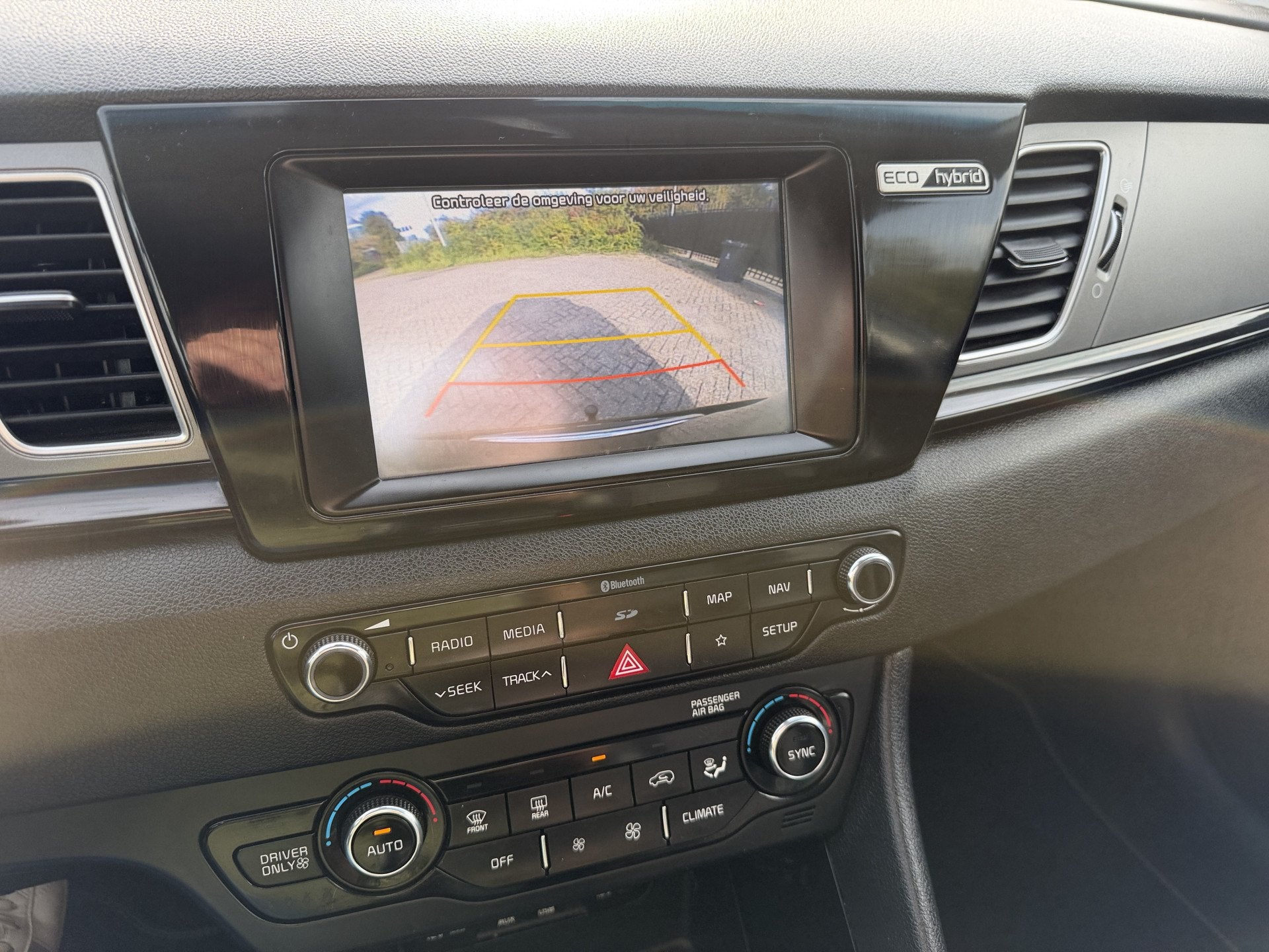 Foto 15 van Kia Niro 1.6 GDi Hybrid DynamicLine Carplay/Clima/Cruise