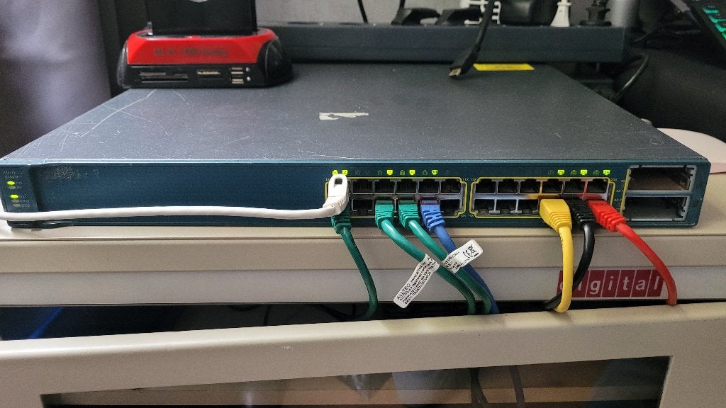 Cisco switch WS-C3560E-24TD, Computers en Software, Netwerk switches, Gebruikt, Ophalen