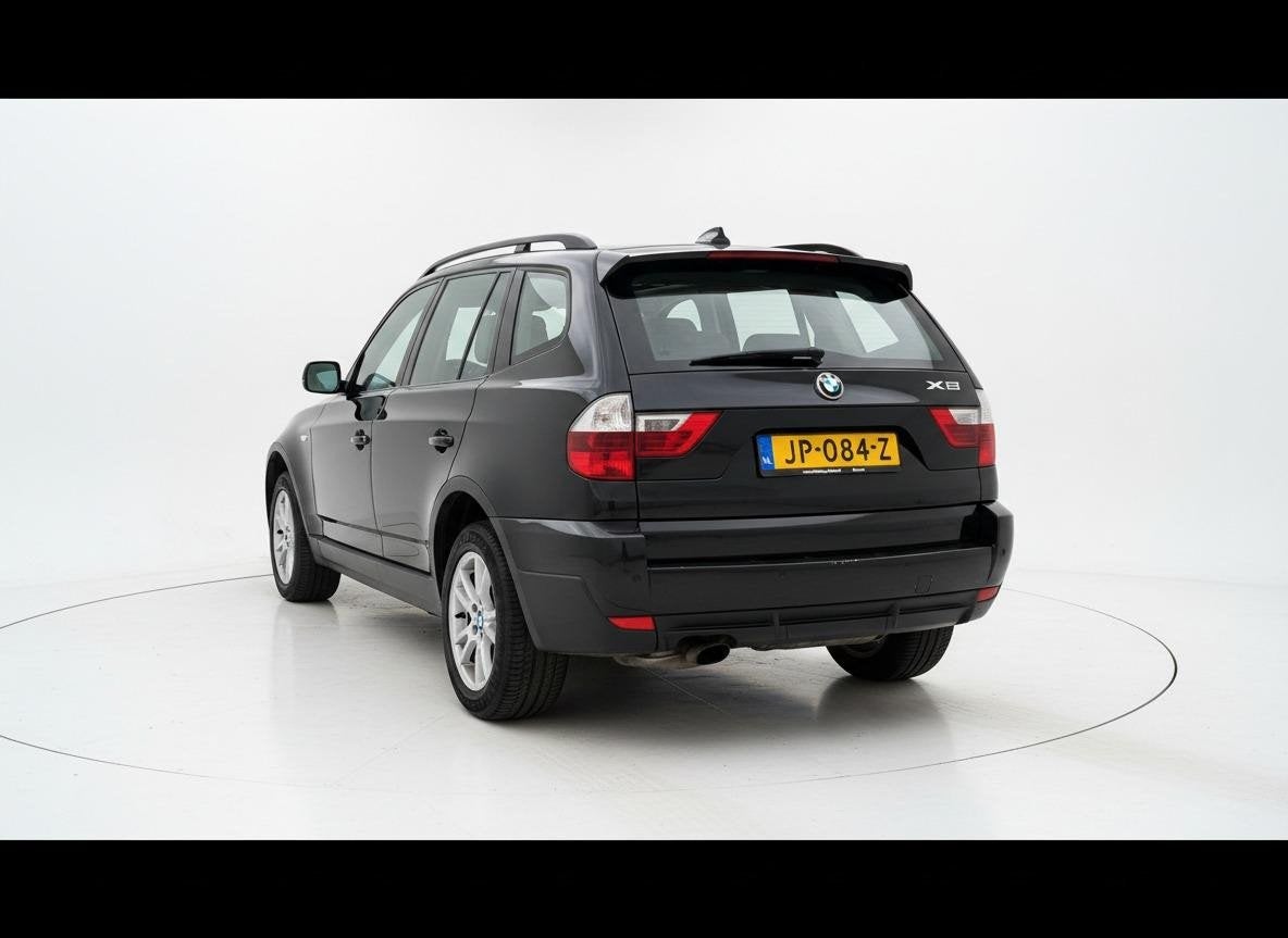 BMW X3 2.0d AUT LEER PANO, Auto's, Automaat, Euro 5, Zwart, Diesel