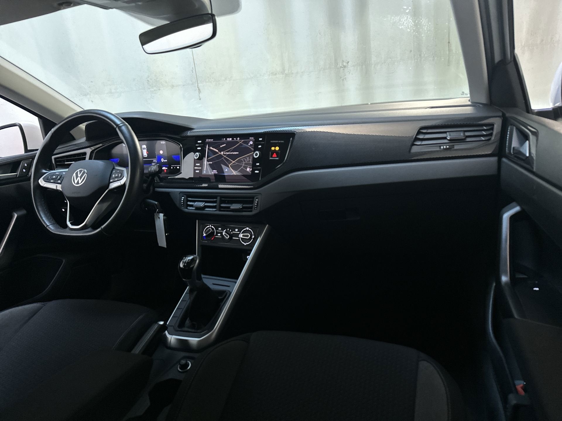 Volkswagen Polo 1.0 TSI Life Navigatie DAB+ App-Connect, Auto's, Voorwielaandrijving, Dealer onderhouden, Stof, Met garantie (alle)