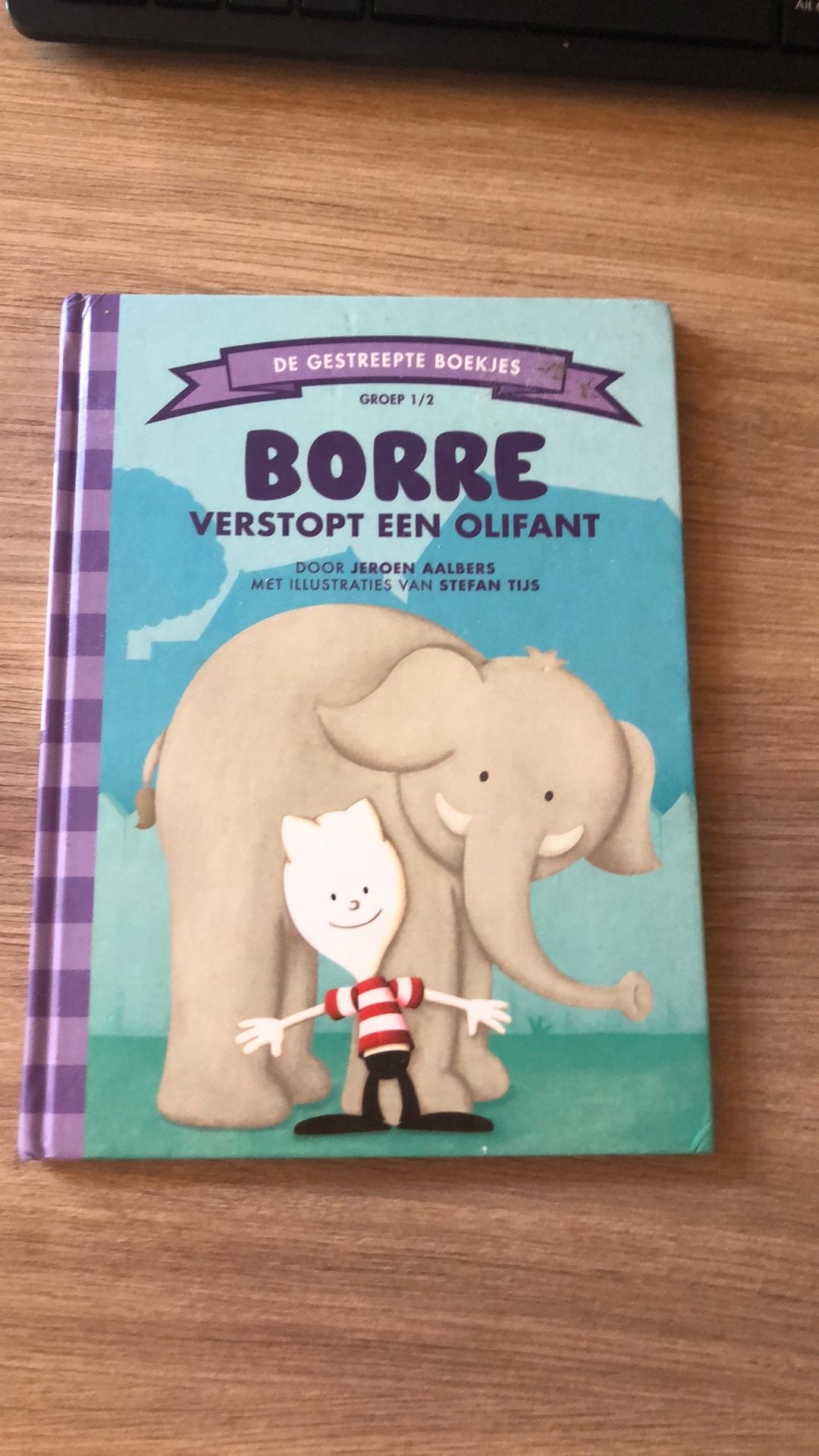 Jeroen Aalbers borre verstopt een olifant, Fictie algemeen, Jongen of Meisje, Voorleesboek, 4 jaar