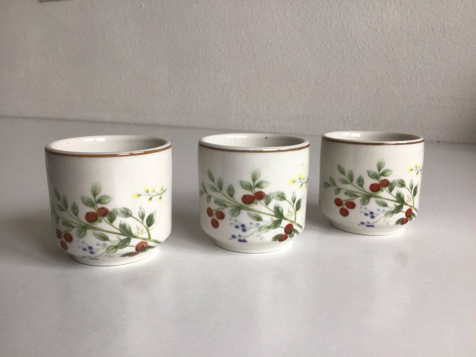 3x eierdopje Royal Albert Bitter Sweet Country Garden NIEUW, Nieuw, Ophalen of Verzenden, Royal Albert, Klassiek