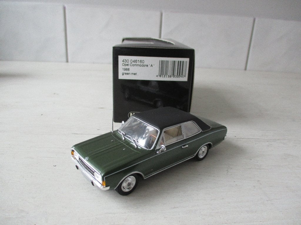 Minichamps Opel Commodore 1966 Green metallic Schaal 1:43, Ophalen of Verzenden, Nieuw, Auto, MiniChamps
