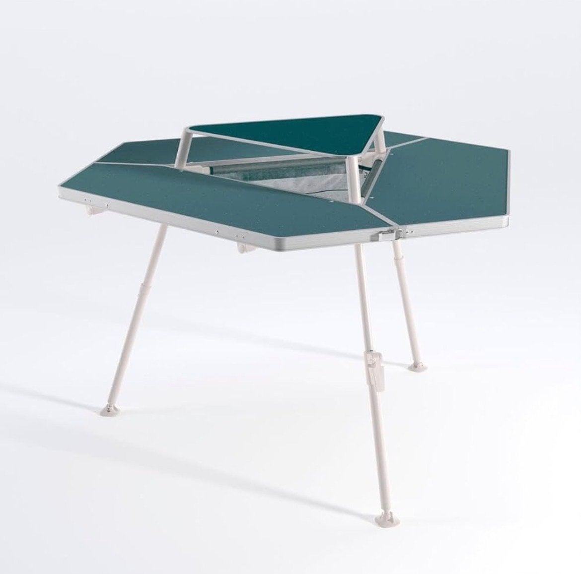 Quechua opvouwbare campingtafel - Tepee, Ophalen, Zo goed als nieuw, Campingtafel