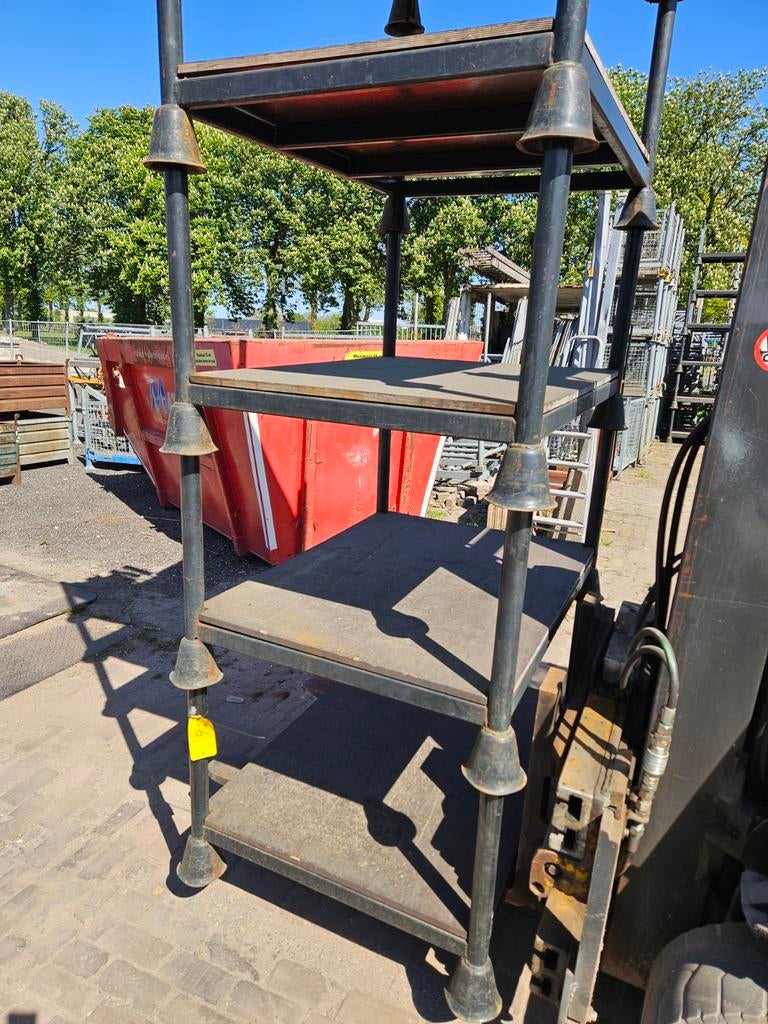 Stalen opslagbokken met houten bodem 14 stuks, Ophalen, Gebruikt, ., .