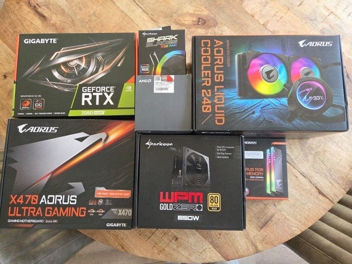 Gaming PC onderdelen – RTX 2060 Super / Ryzen 7 / 32GB RGB /