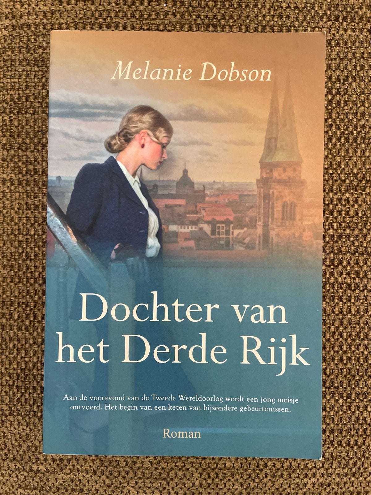 Melanie Dobson - Dochter van het Derde Rijk, Ophalen of Verzenden, Zo goed als nieuw