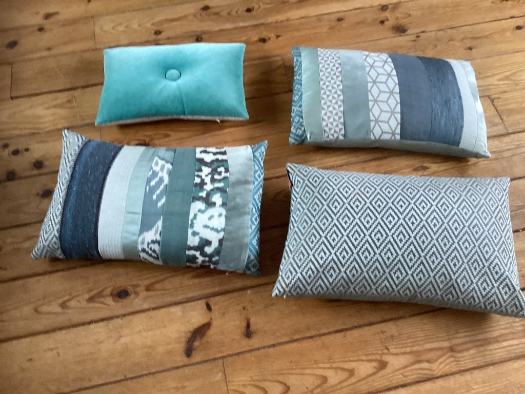 Kussen met plaid kussenfabriek, Huis en Inrichting, Woonaccessoires | Kussens, Overige merken, Gebruikt, Meerkleurig, Ophalen of Verzenden