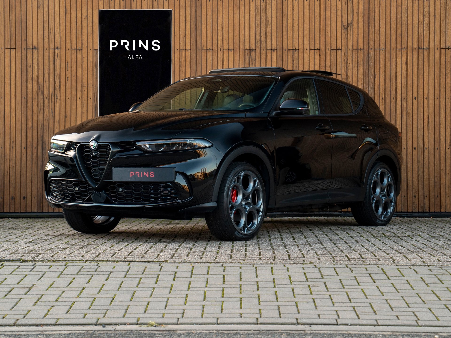 Alfa Romeo Tonale 1.3T PHEV Sprint | Full option | Pano-dak, Auto's, Dealer onderhouden, 77 km/l, Gebruikt, Met garantie (alle)