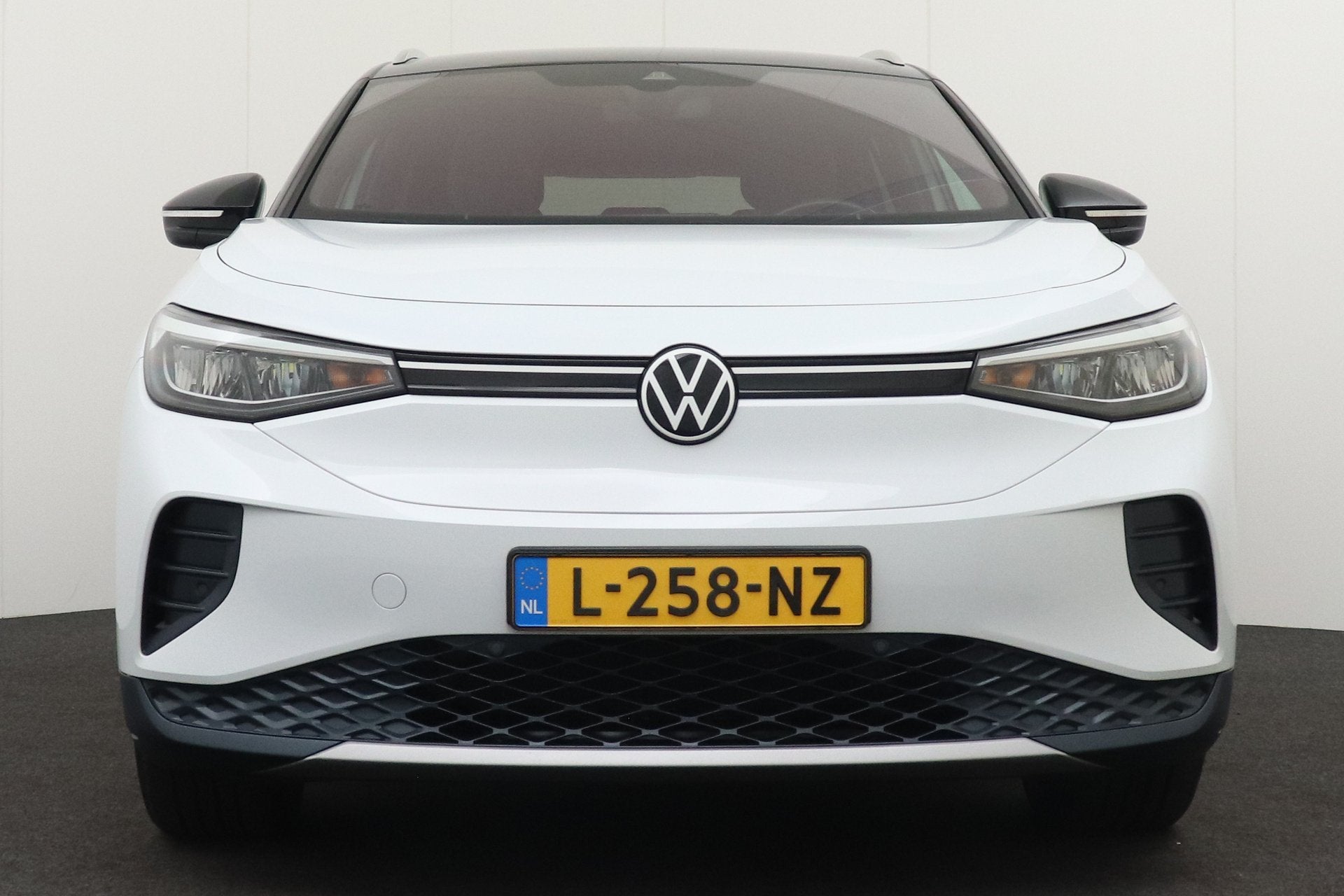 Volkswagen ID.4 First 77 kWh (90% SOH) Camera Adap. Cruise 2, Auto's, Automaat, Dealer onderhouden, Achterwielaandrijving, Gebruikt