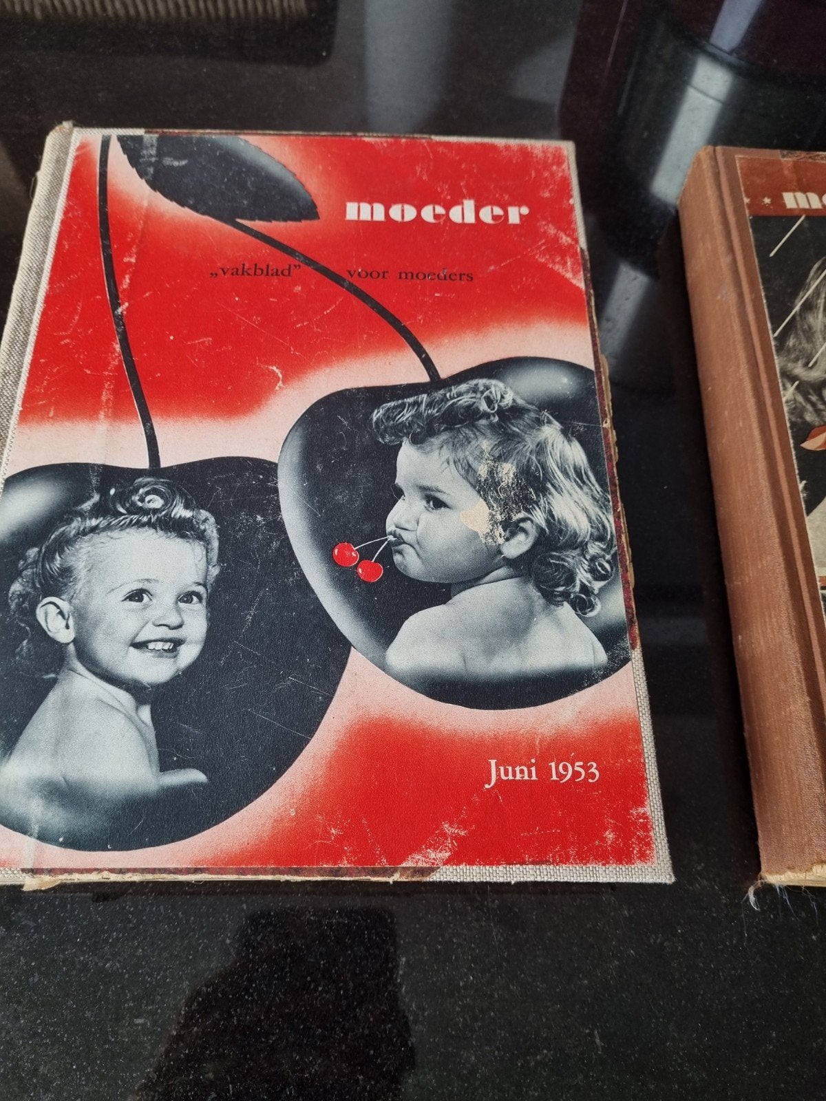 Boeken, vakblad voor moeders uit 1949 en 1953,, Ophalen of Verzenden, Gelezen